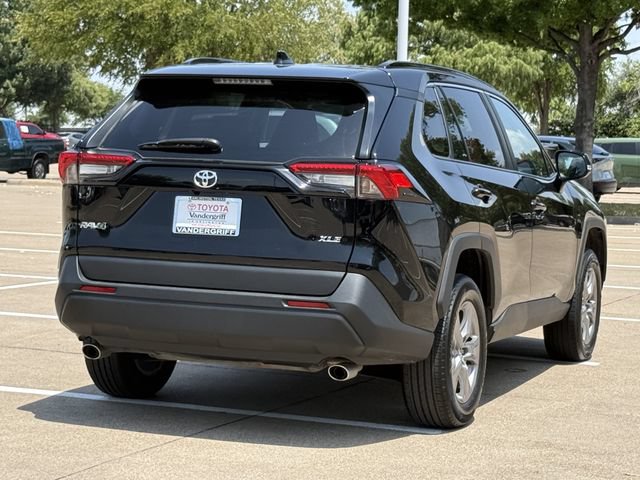 Certified 2025 Toyota RAV4 XLE FWD image 4
