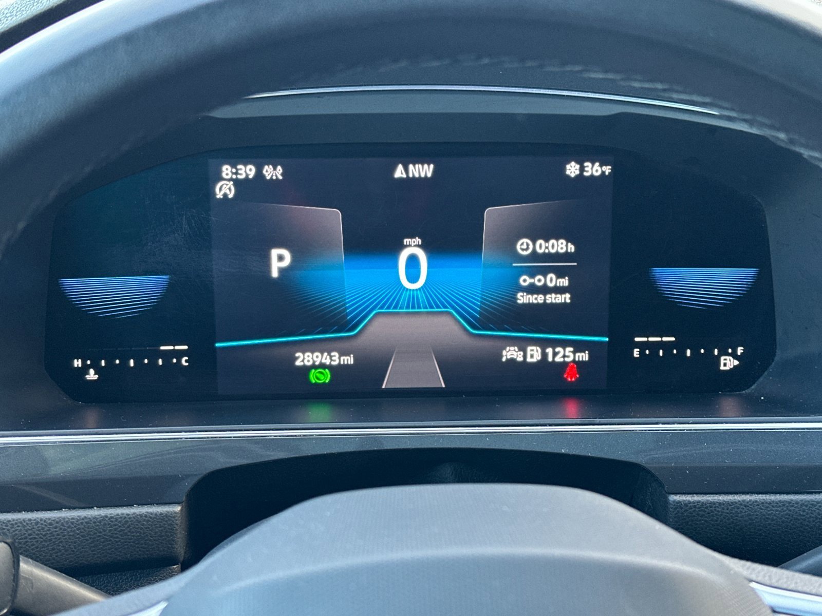 Used 2022 Volkswagen Tiguan SE R-Line image 24