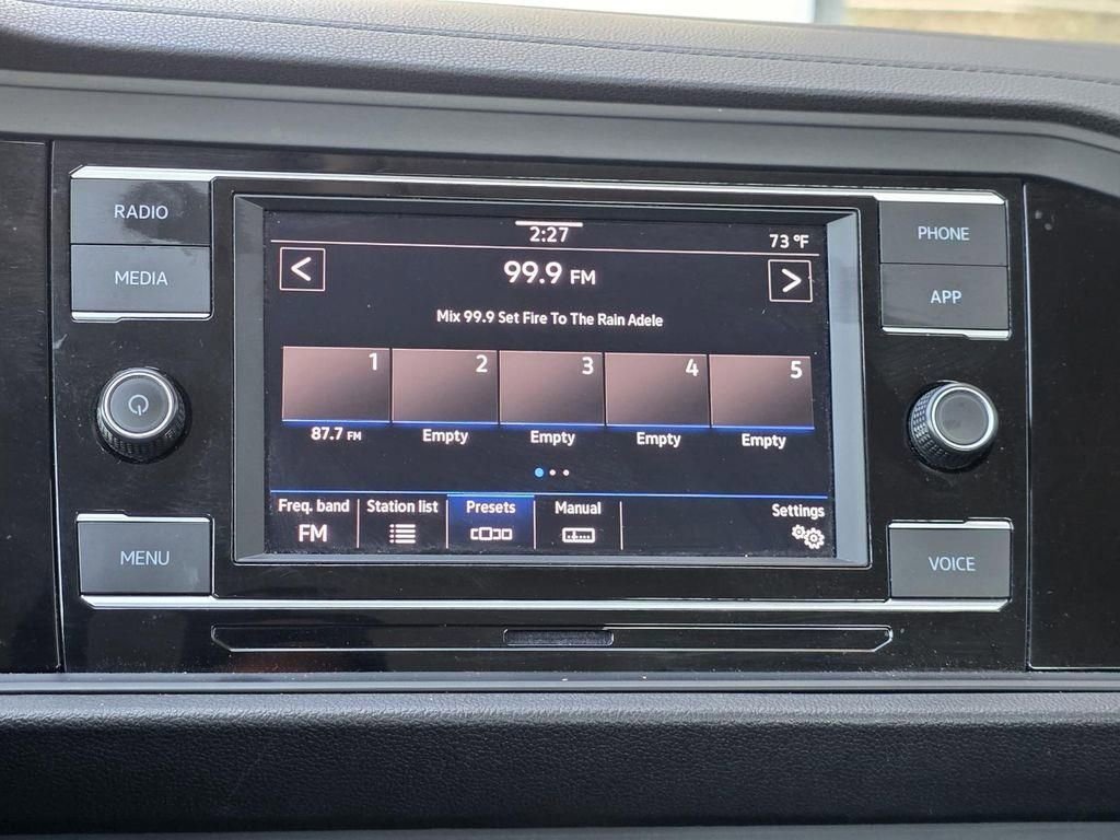 Used 2024 Volkswagen Jetta SE FWD image 15