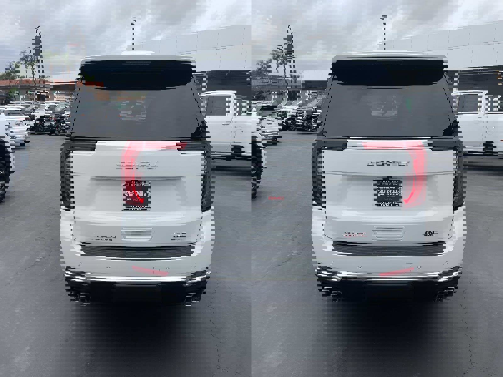 New 2026 GMC Yukon XL Denali w/ Sun & Power Step Package image 6