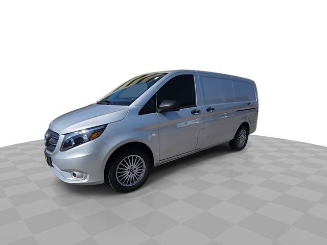 Used 2022 Mercedes-Benz Metris image 4