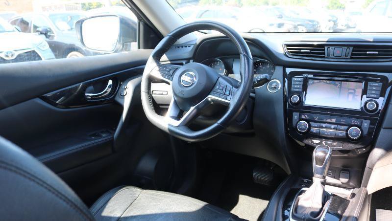 Used 2019 Nissan Rogue SL w/ Premium Package AWD/4WD image 17