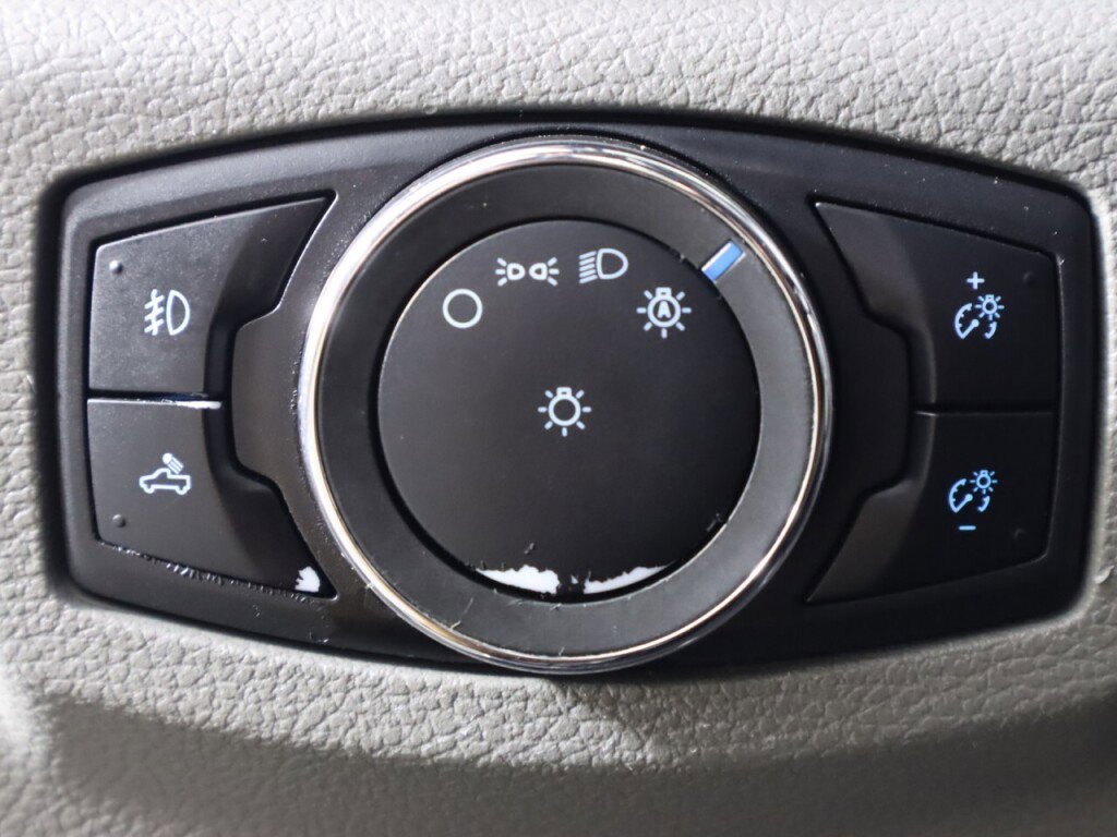 Used 2020 Ford F150 XLT w/ Trailer Tow Package image 10