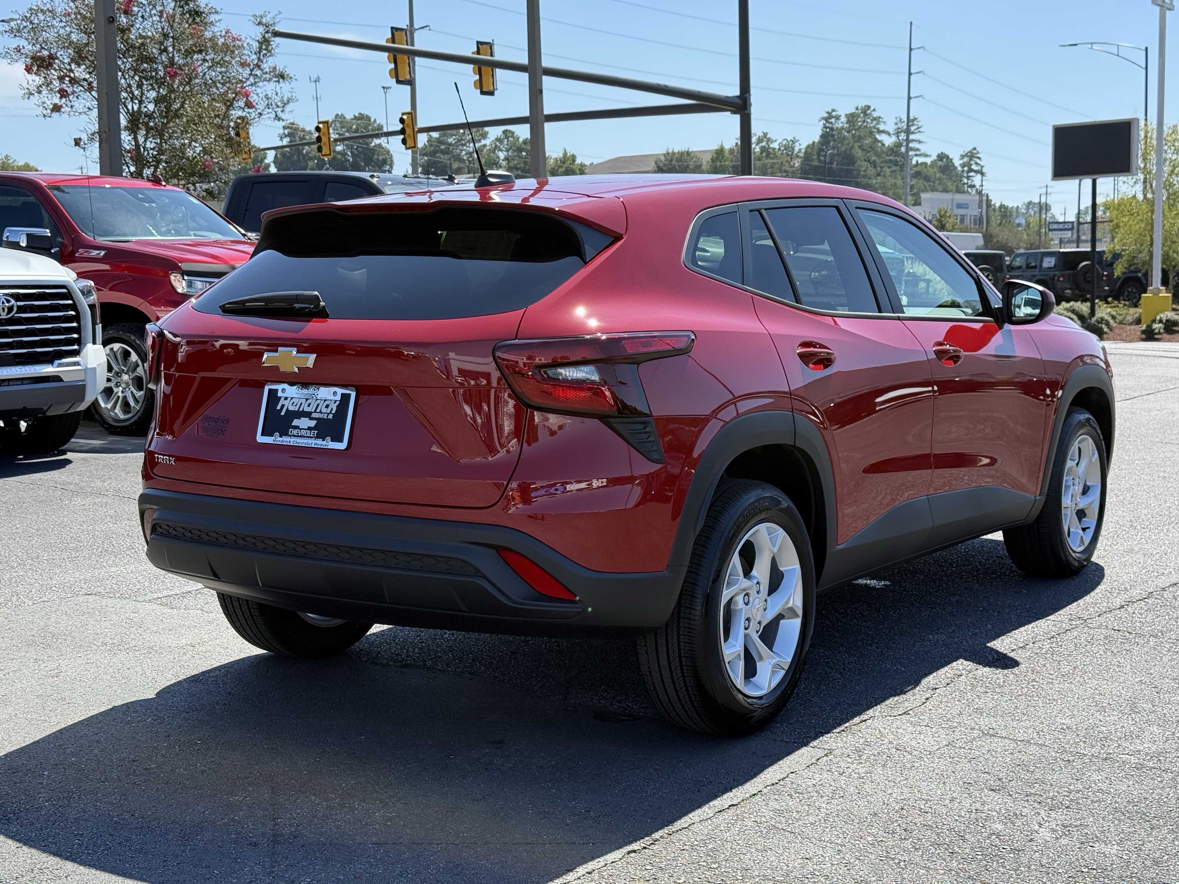 New 2026 Chevrolet Trax LS w/ LS Convenience Package FWD image 10