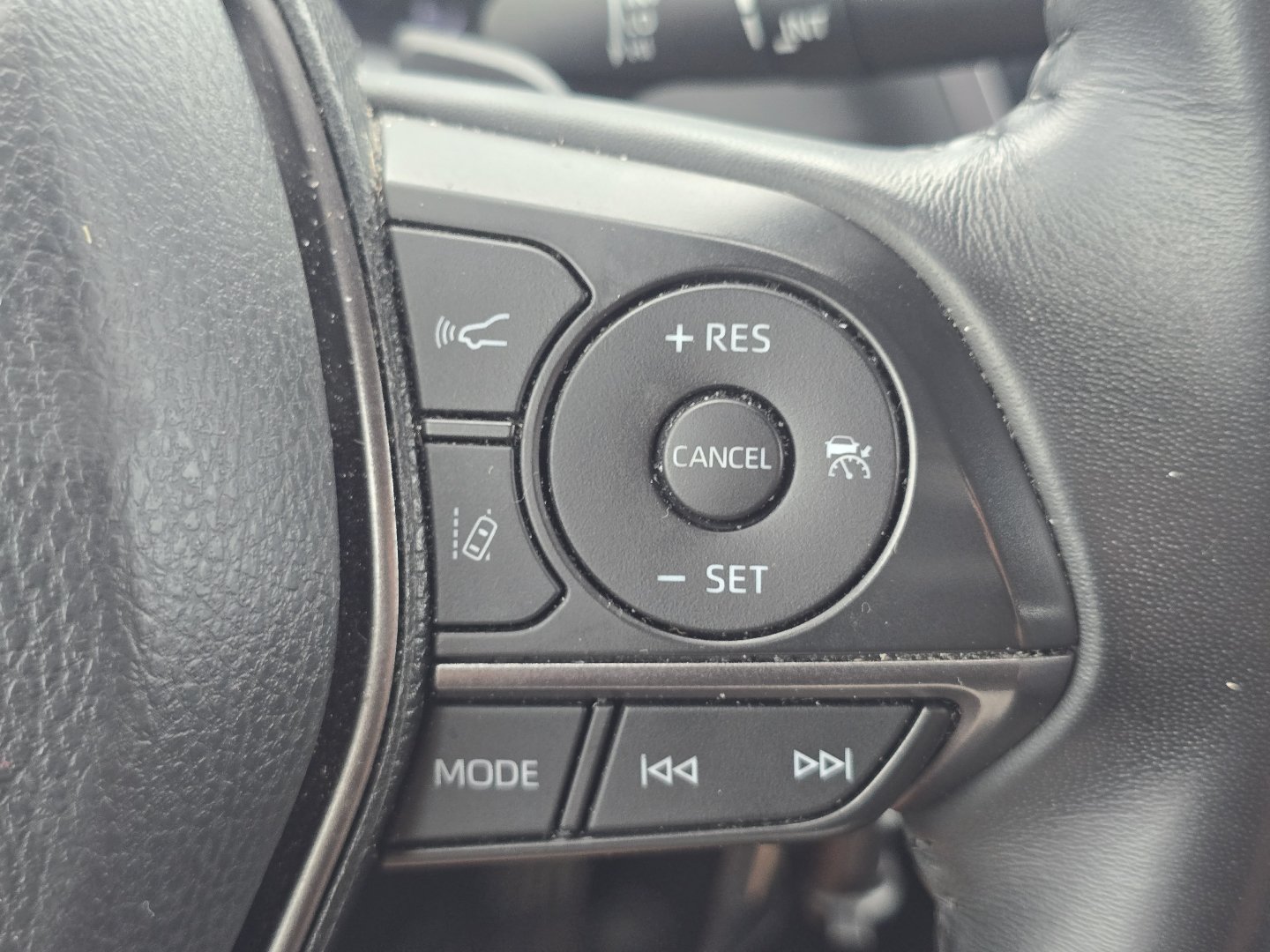 Used 2023 Toyota Camry SE FWD image 30