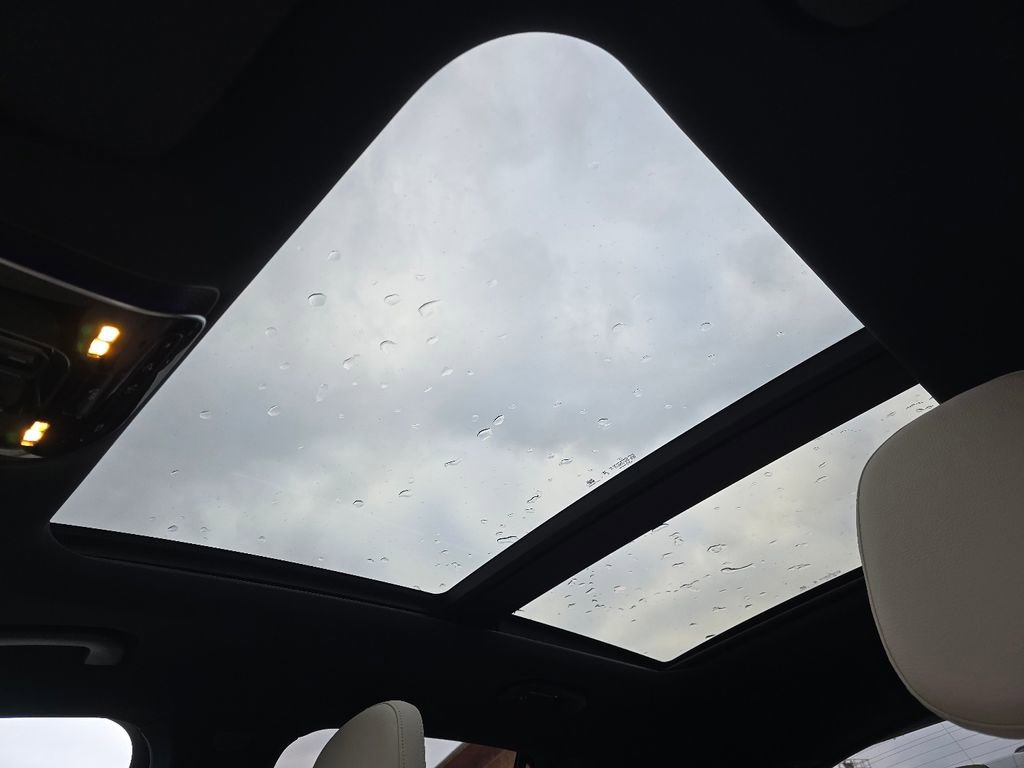 New 2026 Mercedes-Benz GLC 300 GLC 300 image 3