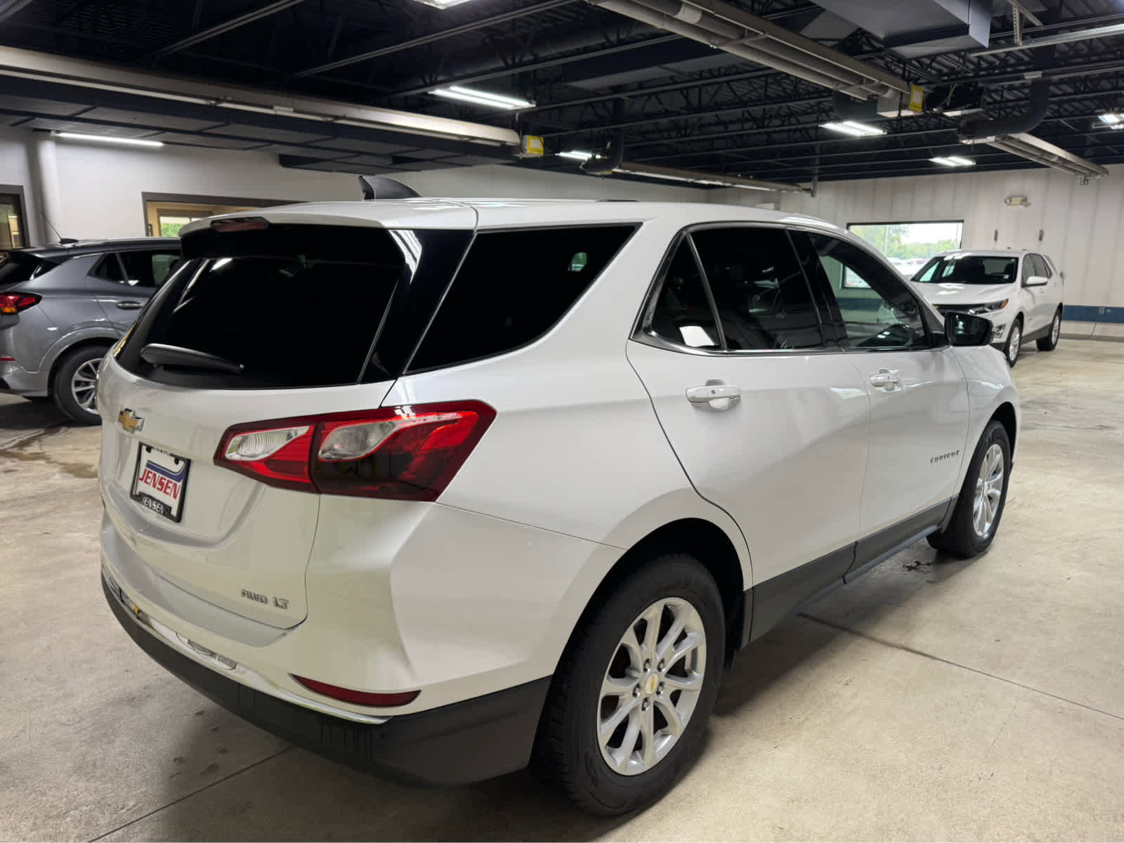 Used 2019 Chevrolet Equinox LT image 4