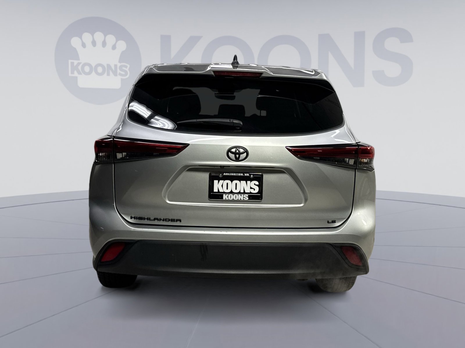 Used 2023 Toyota Highlander LE image 11