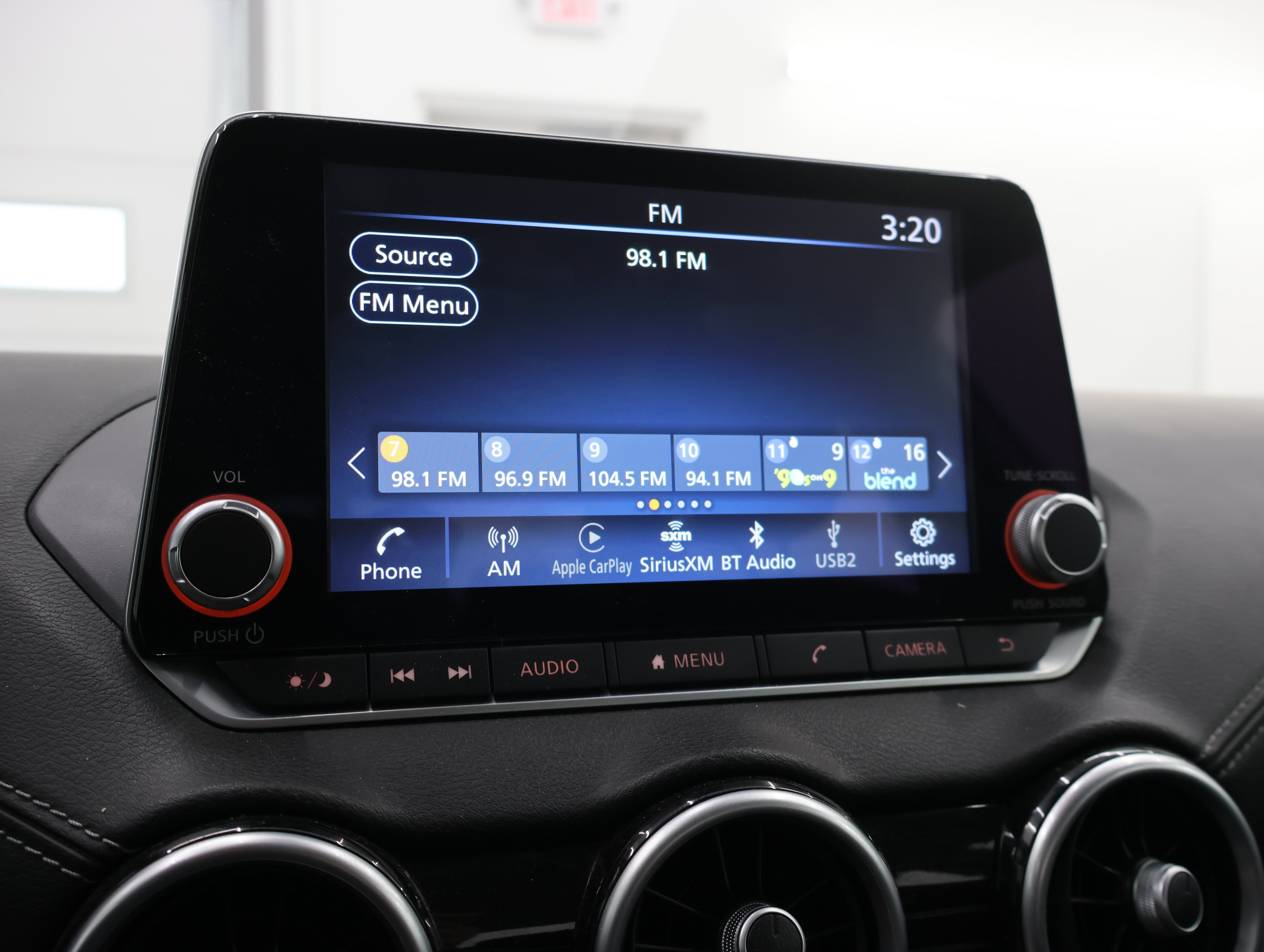 Used 2024 Nissan Sentra SV FWD image 47