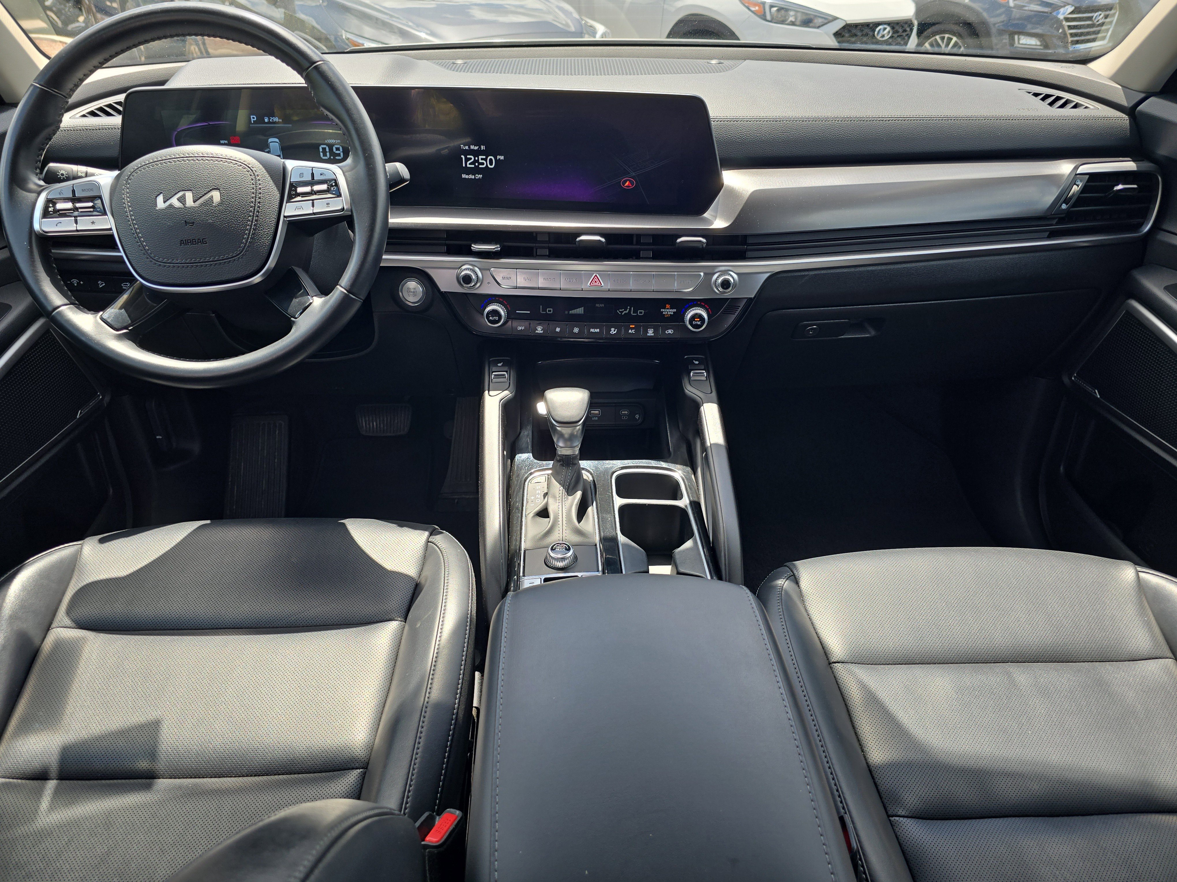 Certified 2025 Kia Telluride S FWD image 13