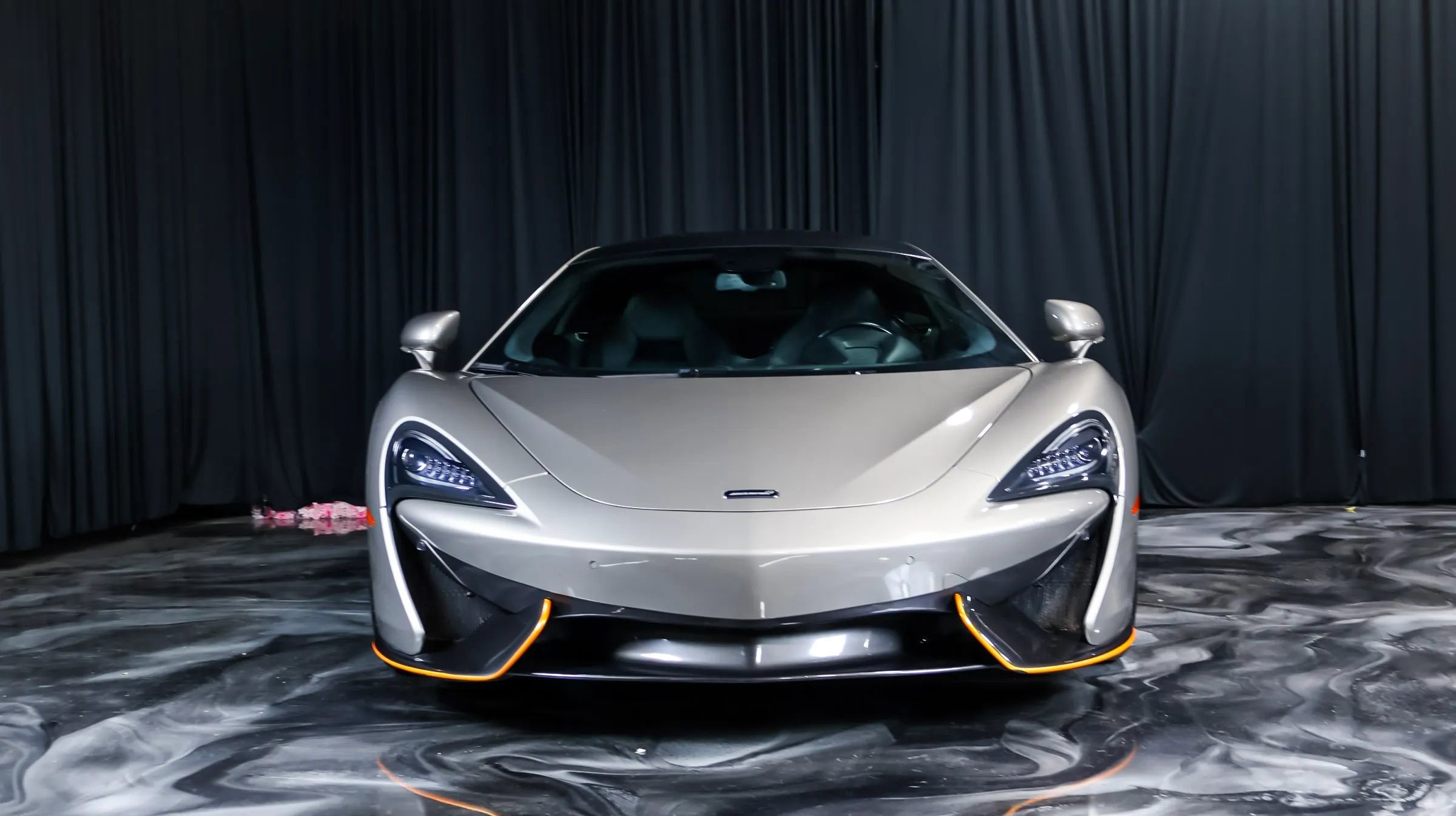 Used 2016 McLaren 570S Coupe RWD image 6