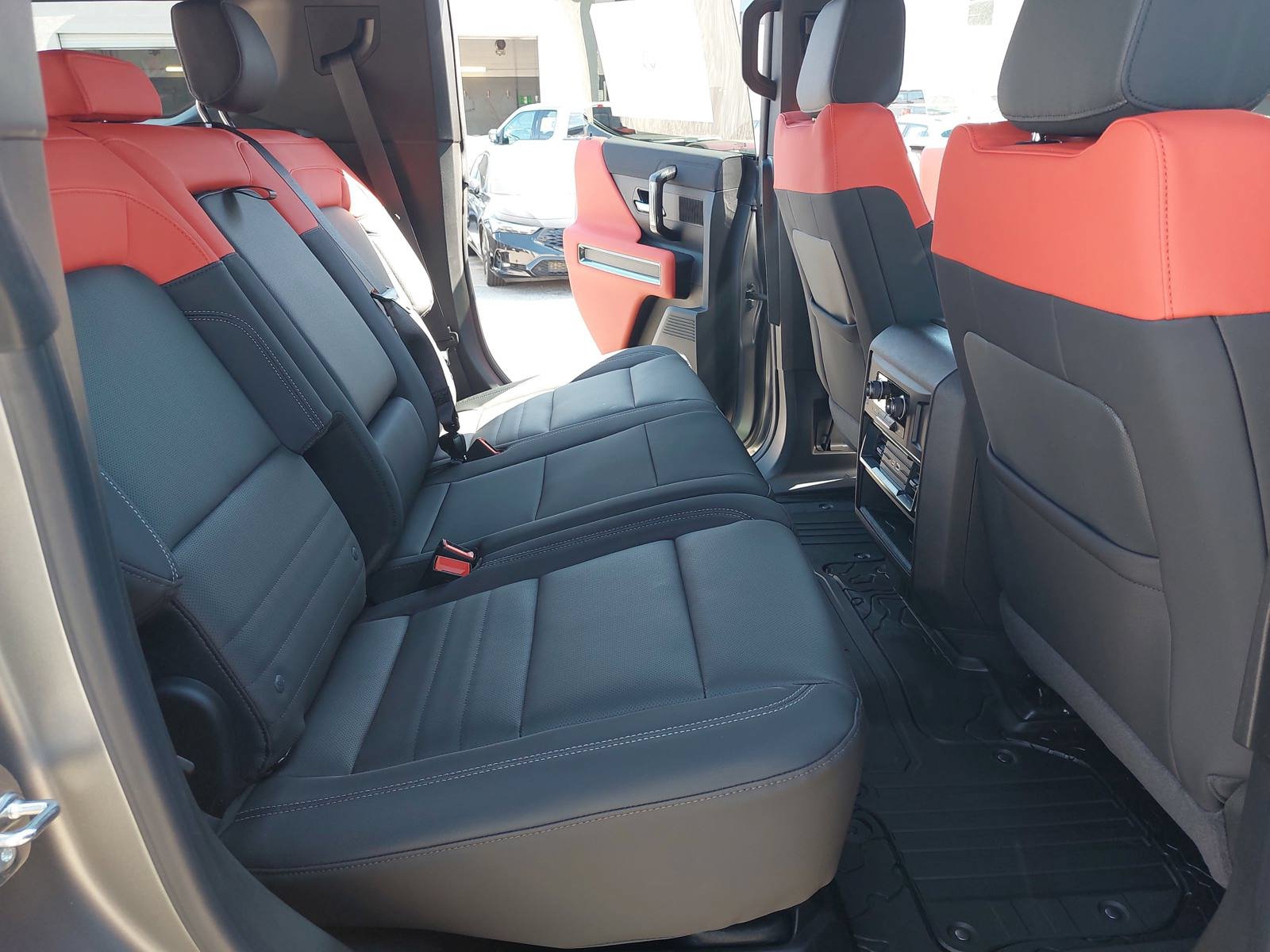 New 2026 GMC Hummer EV 3X w/ Carbon Fiber Edition Package AWD/4WD image 13