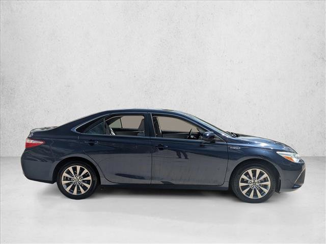 Used 2016 Toyota Camry XLE w/ Moonroof Package image 4