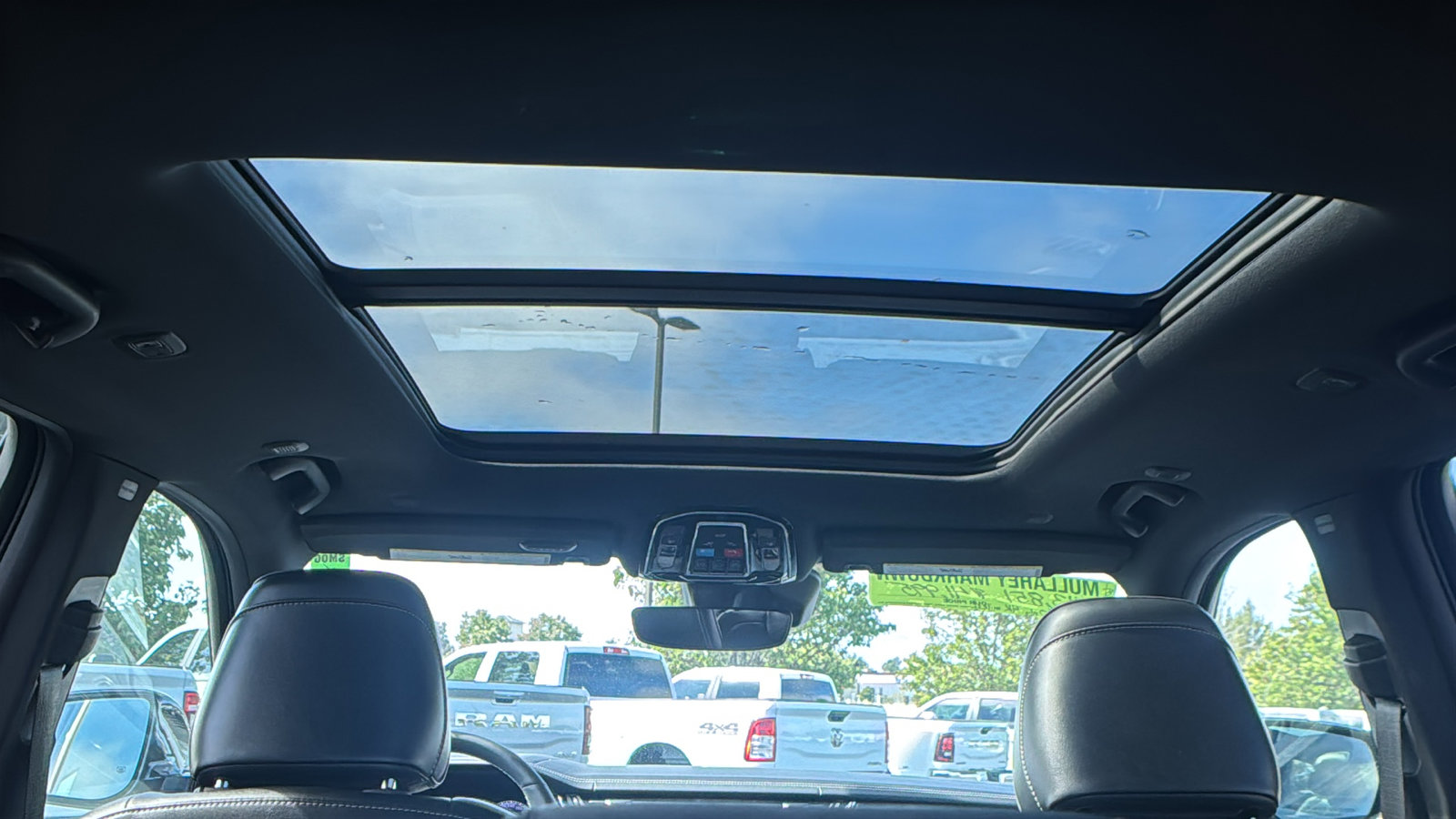 Used 2023 Jeep Grand Cherokee Overland image 16