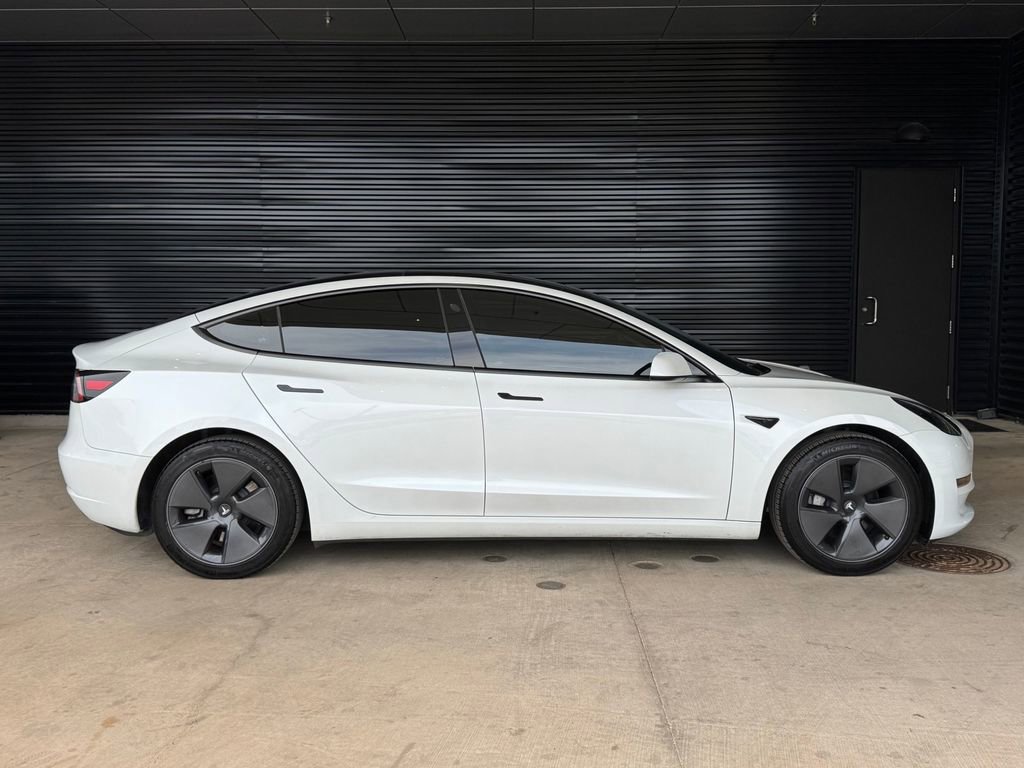 Used 2023 Tesla Model 3 Standard Range RWD image 8