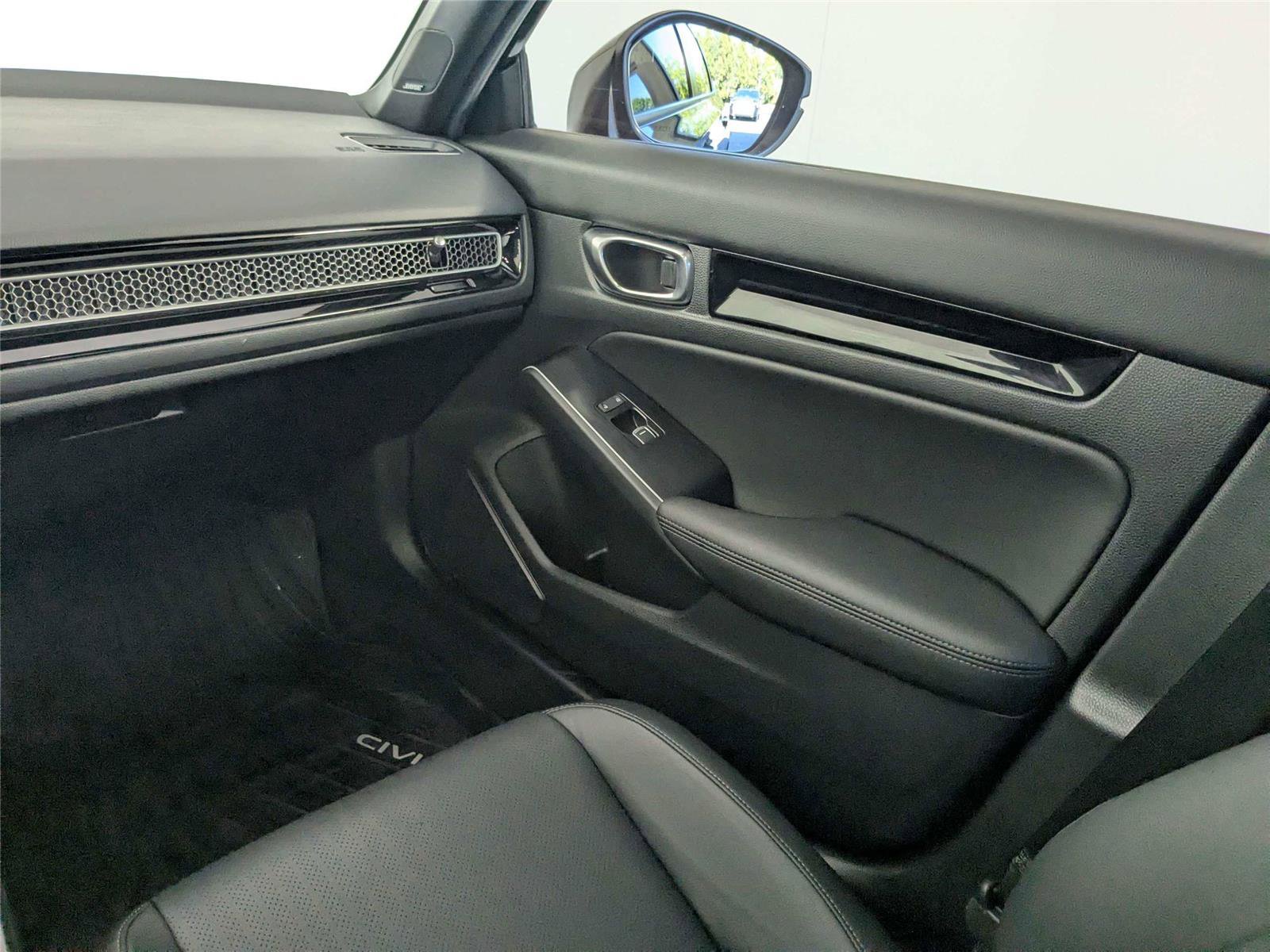Used 2025 Honda Civic Sport Touring image 30