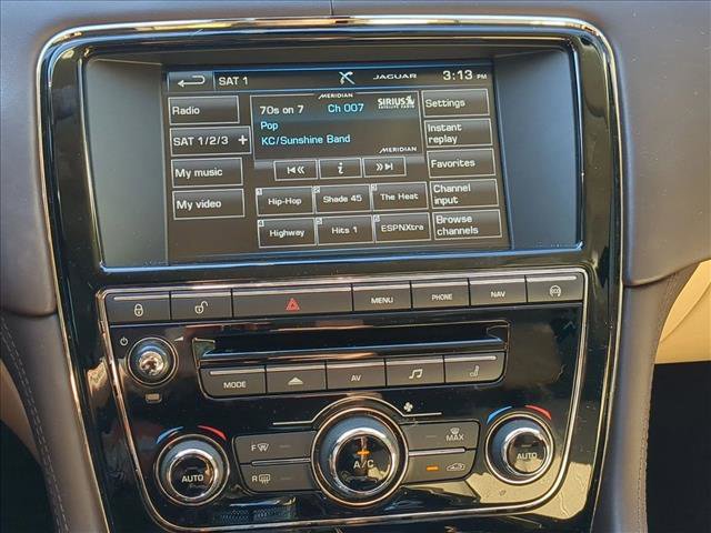 Used 2015 Jaguar XJ L Portfolio image 15