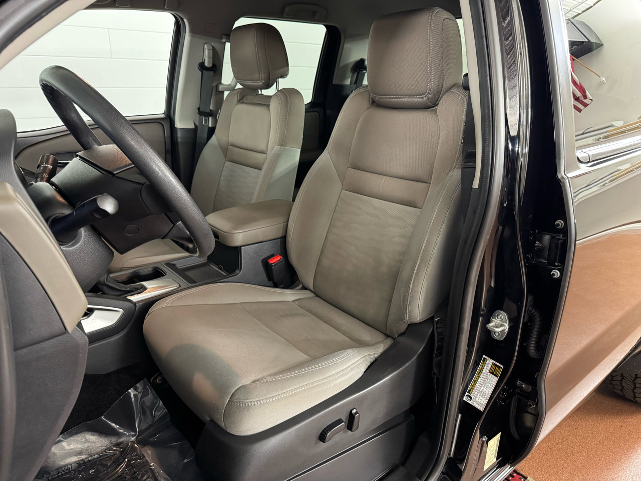 Used 2022 Nissan Frontier SV w/ Technology Package image 13