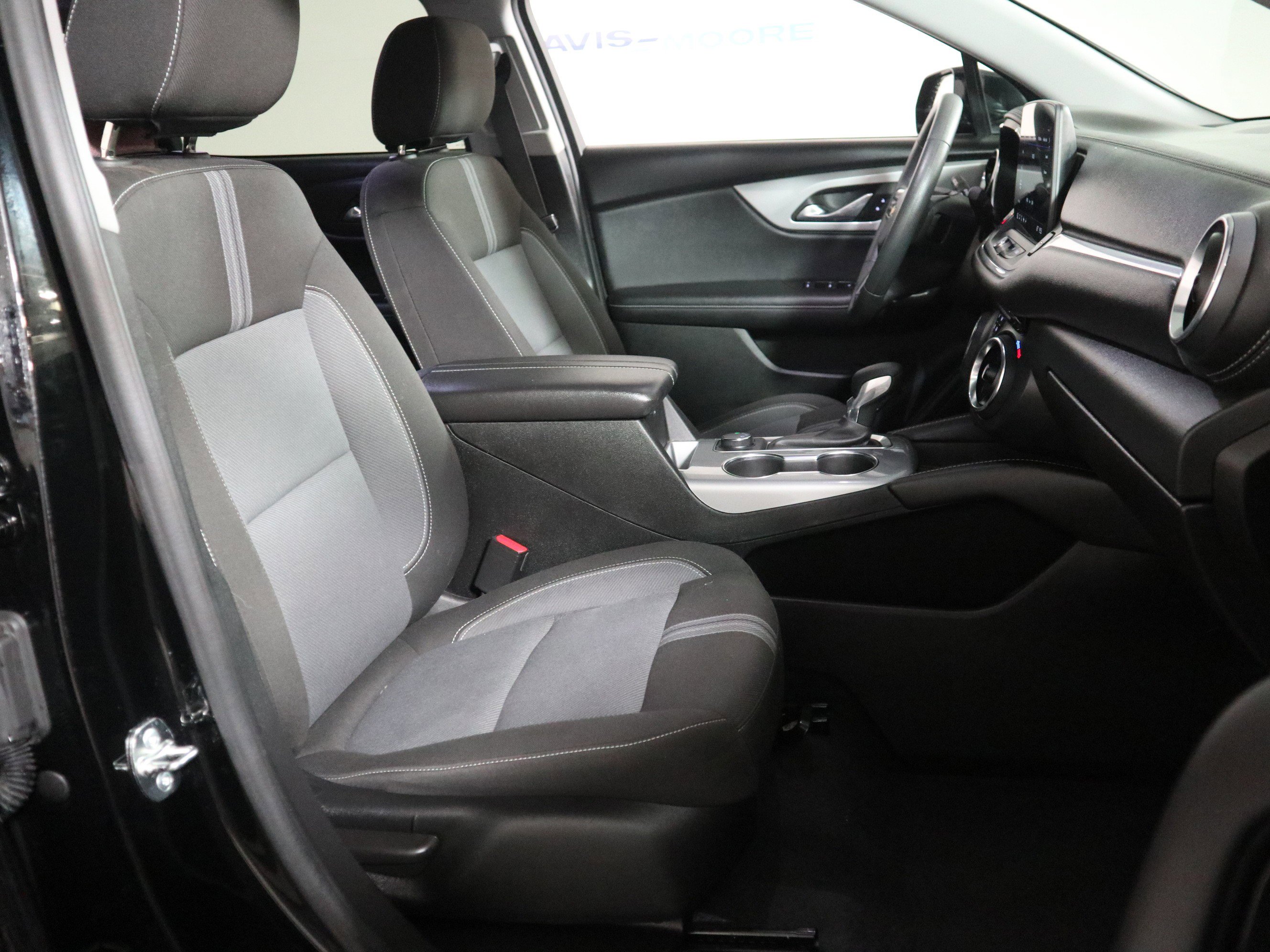 Used 2023 Chevrolet Blazer LT image 20