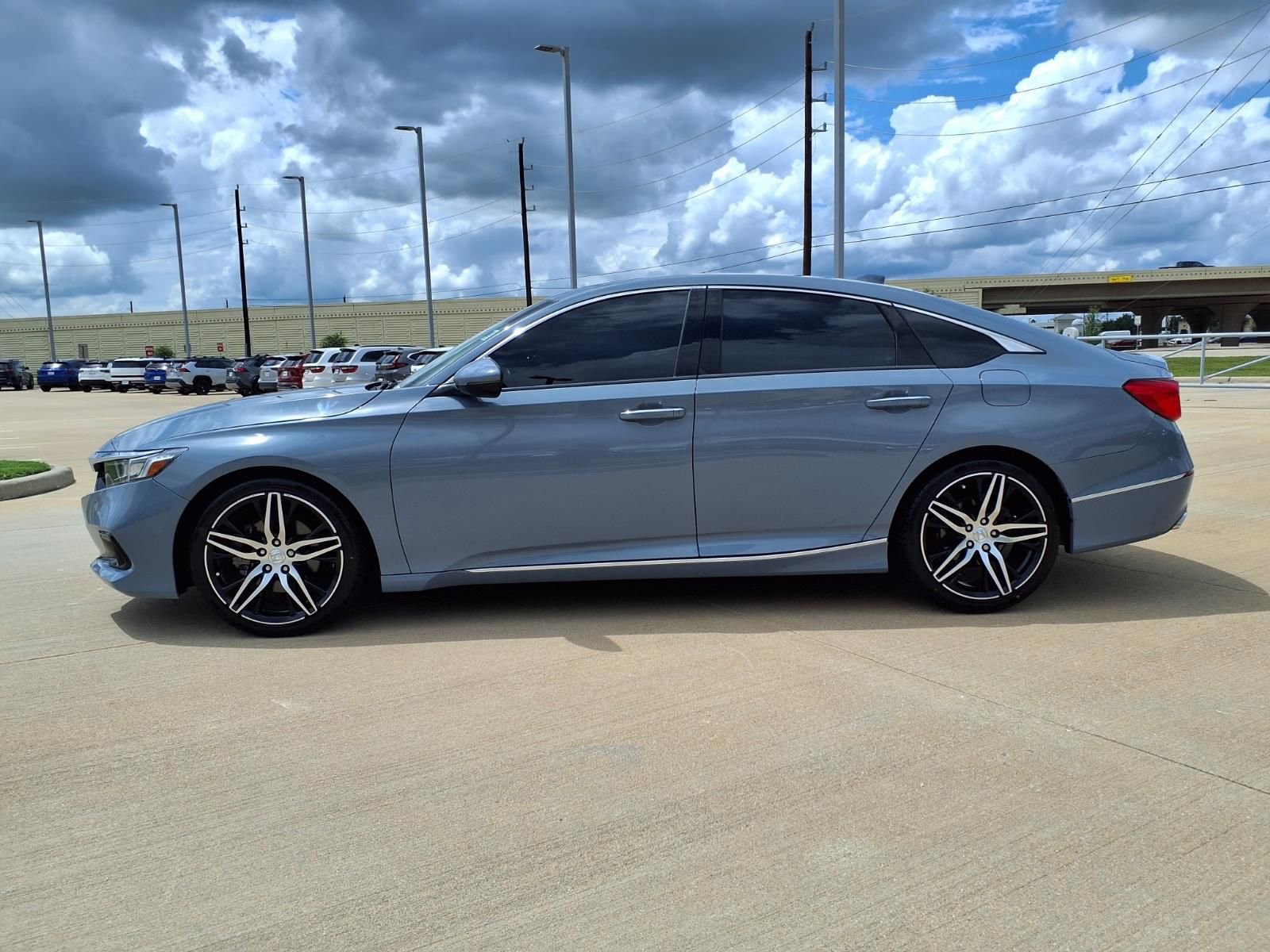 Used 2022 Honda Accord Touring image 5