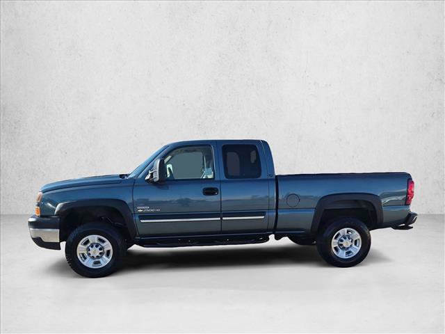 Used 2006 Chevrolet Silverado 2500 LT w/ Heavy-Duty Power Package RWD image 9