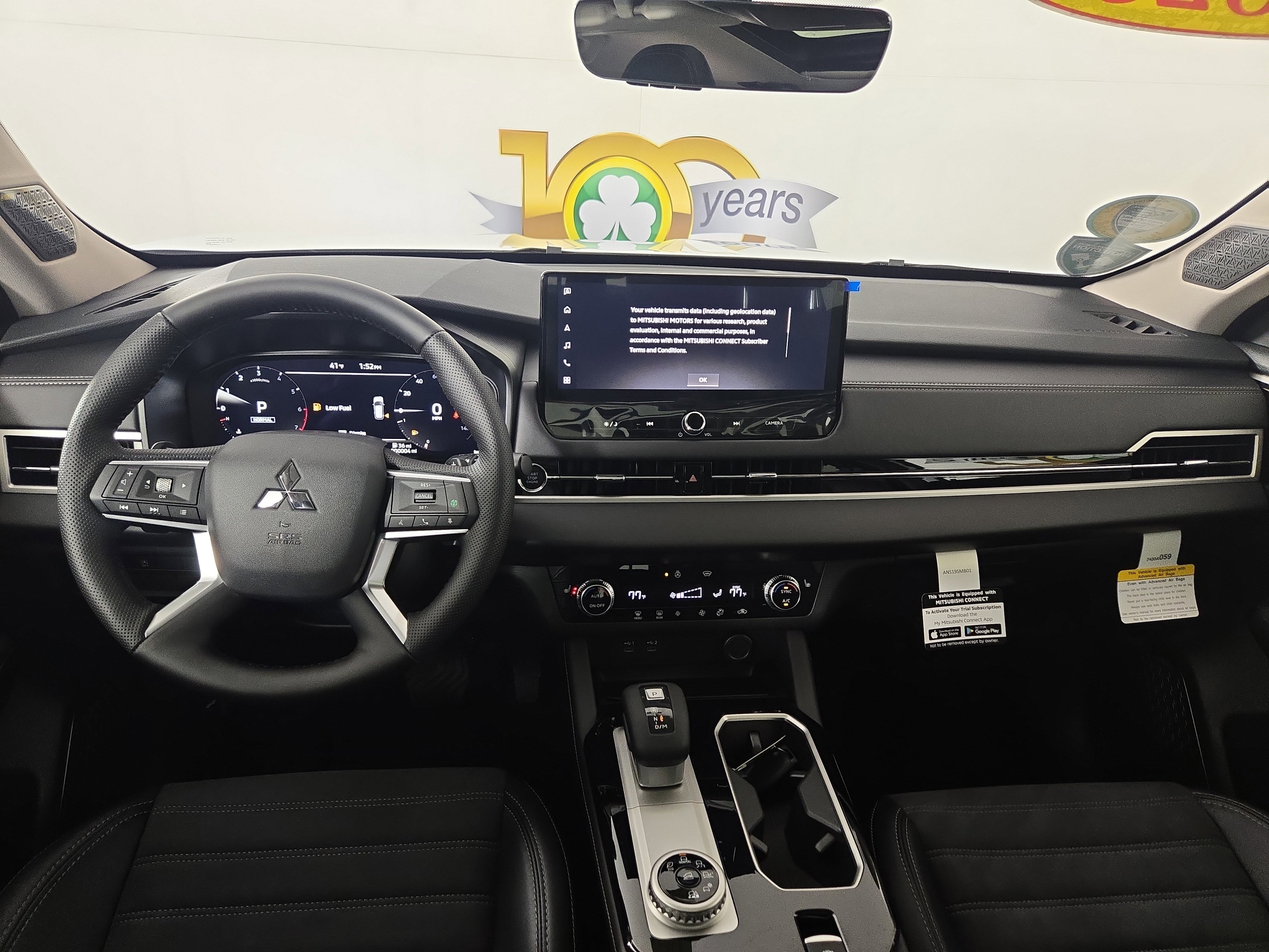 New 2026 Mitsubishi Outlander SE image 13