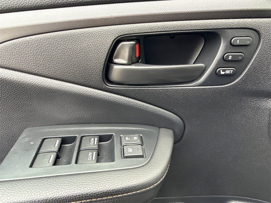 Certified 2023 Honda Passport TrailSport image 18