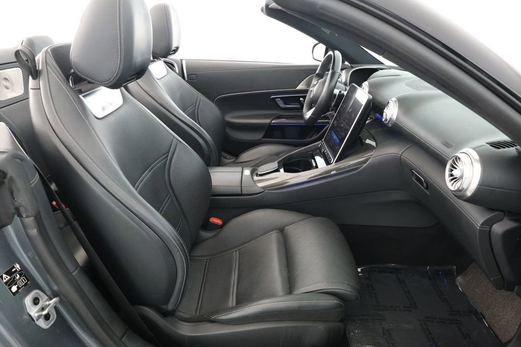 Used 2022 Mercedes-Benz SL 55 AMG 4MATIC image 23