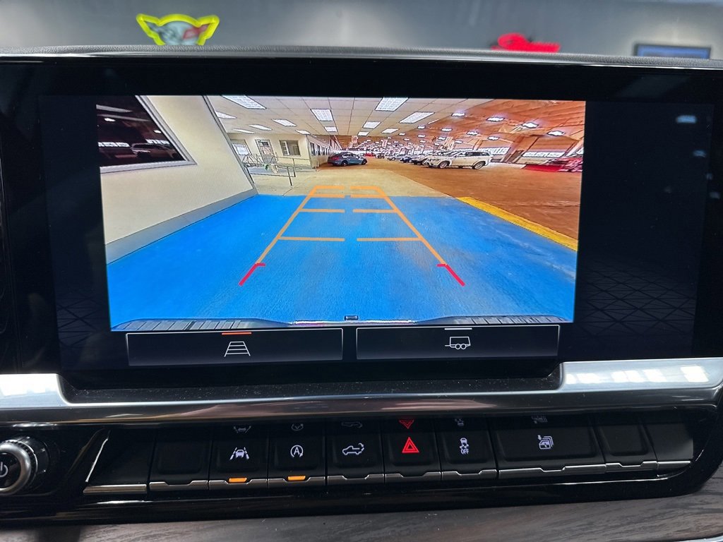 Certified 2025 GMC Sierra 1500 SLT image 29