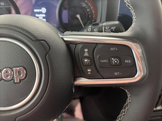 Certified 2025 Jeep Wrangler Unlimited Sahara AWD/4WD image 9