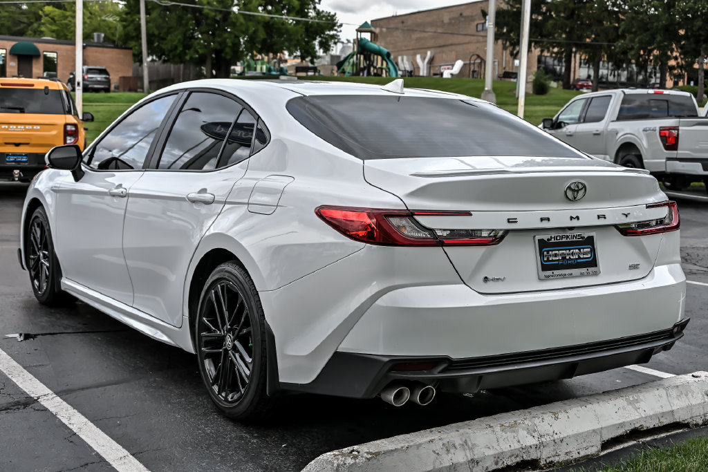 Used 2026 Toyota Camry SE FWD image 6
