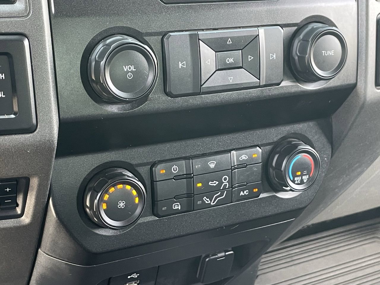 Used 2020 Ford F350 XL w/ STX Appearance Package AWD/4WD image 27