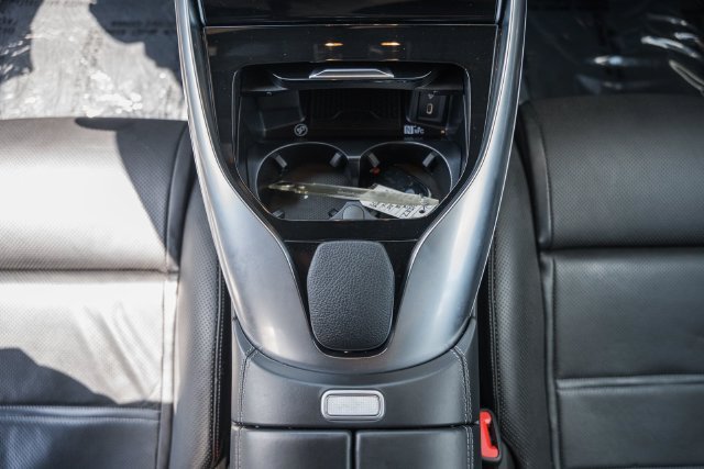 Used 2022 Mercedes-Benz SL 55 AMG 4MATIC w/ Driver Assistance Package image 31