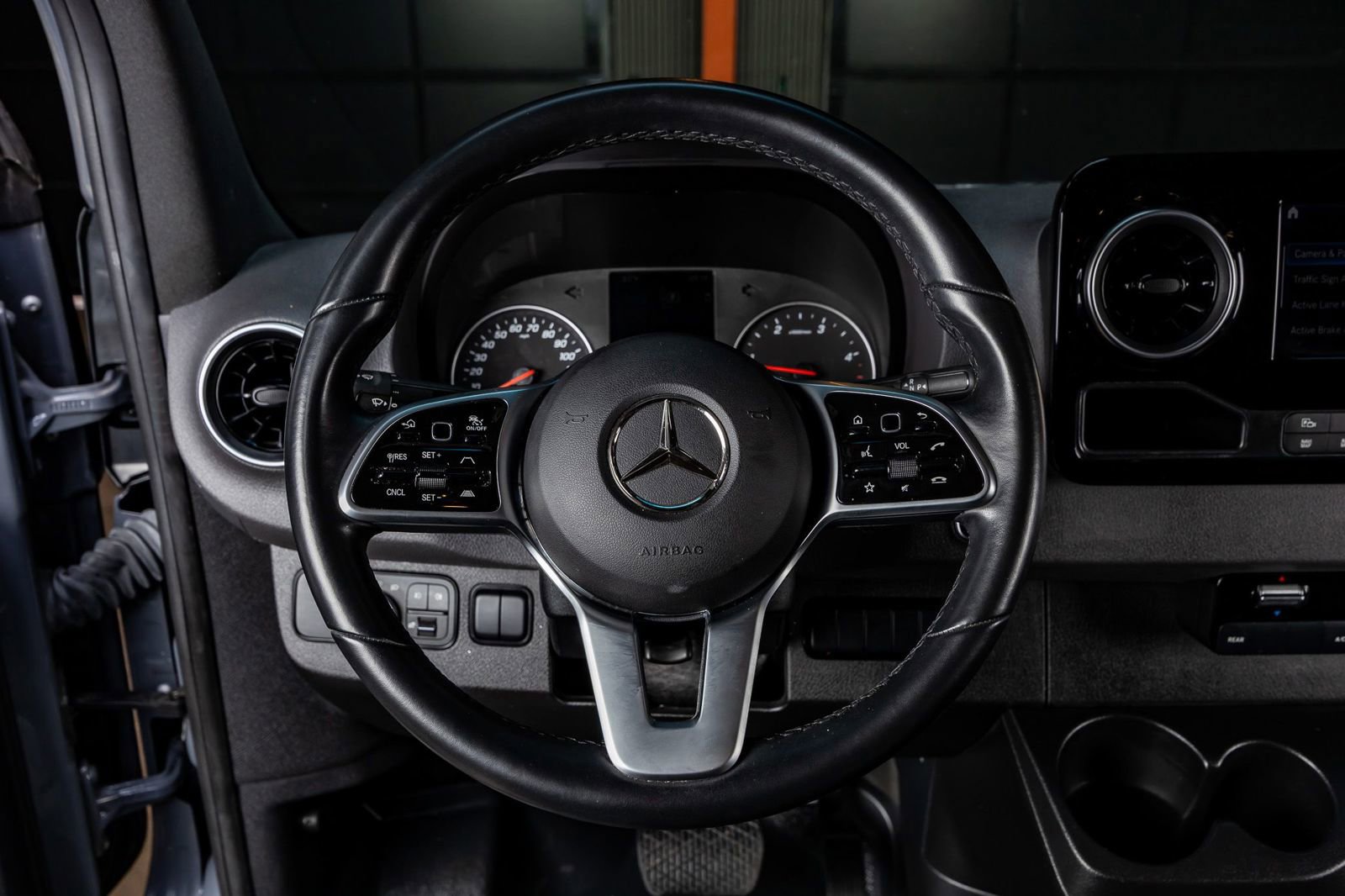 Used 2024 Mercedes-Benz Sprinter 3500 image 17