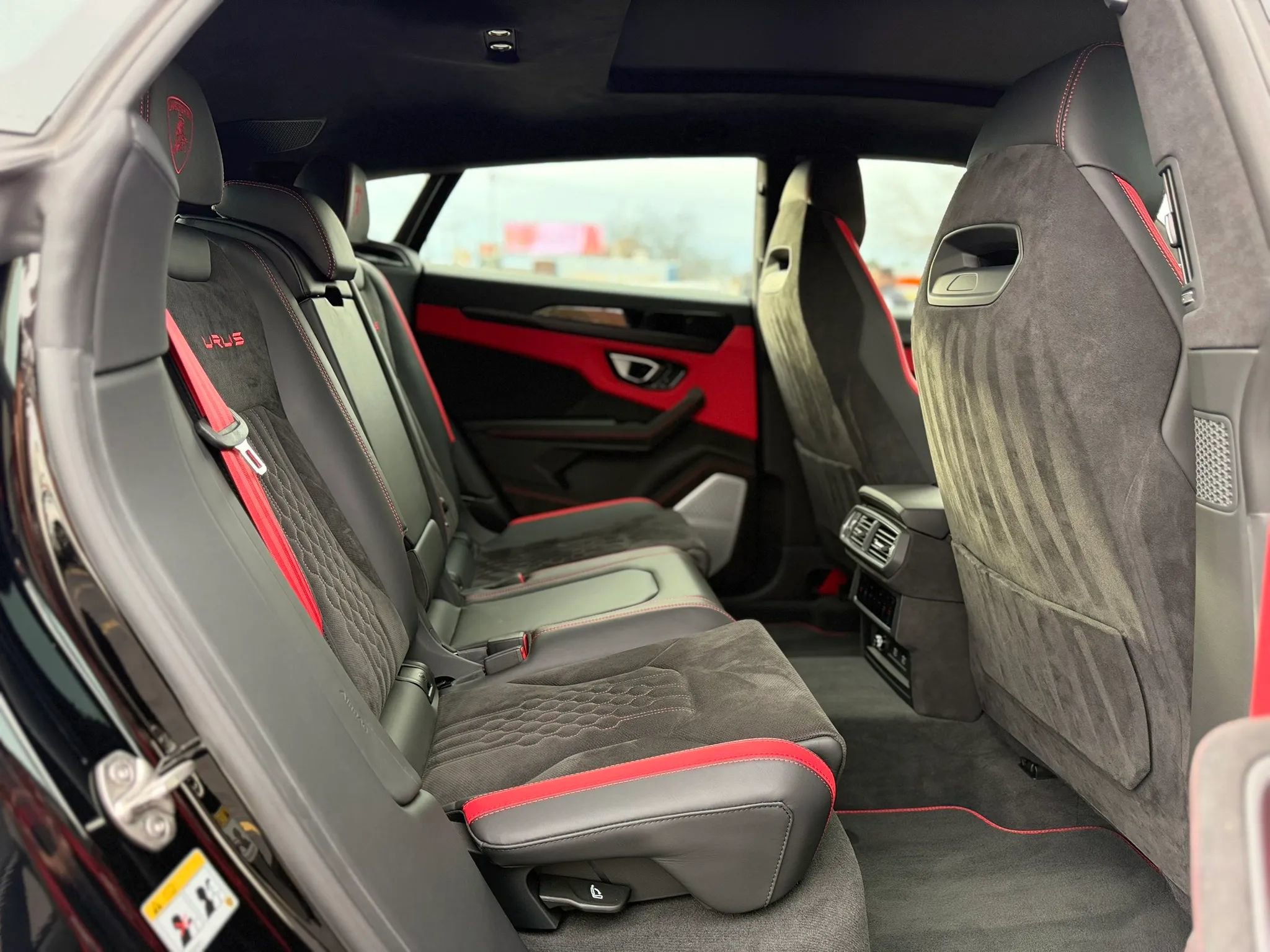 Used 2024 Lamborghini Urus S image 63