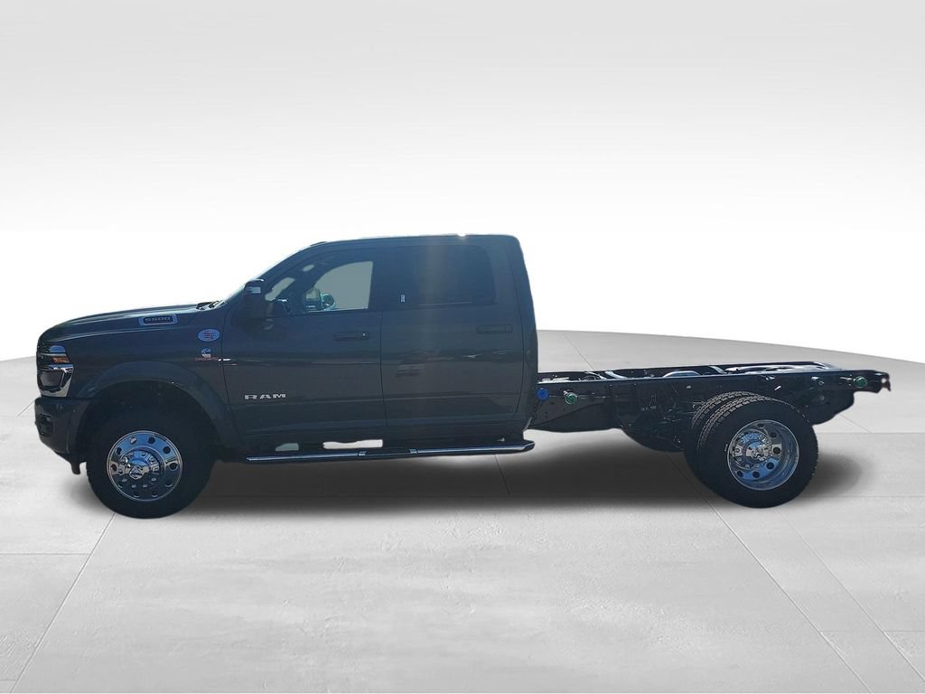 New 2026 RAM 5500 4x4 Crew Cab w/ Laramie Trim Package image 2