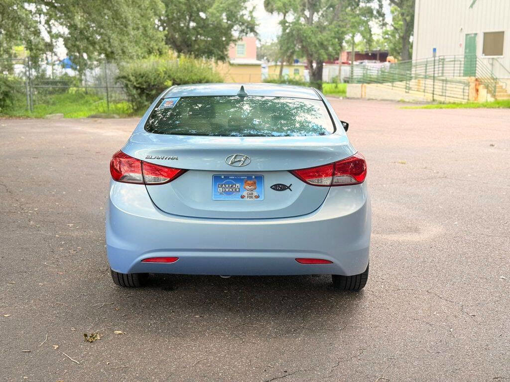 Used 2012 Hyundai Elantra GLS image 6