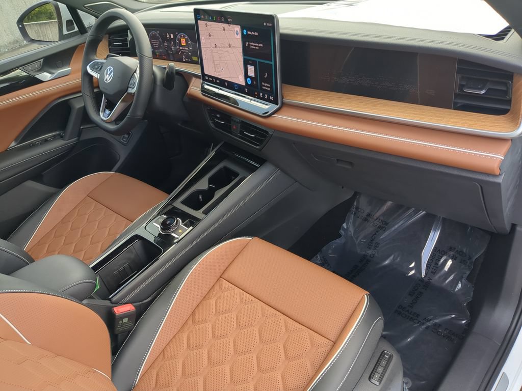 New 2026 Volkswagen Tiguan SEL R-Line AWD/4WD image 11