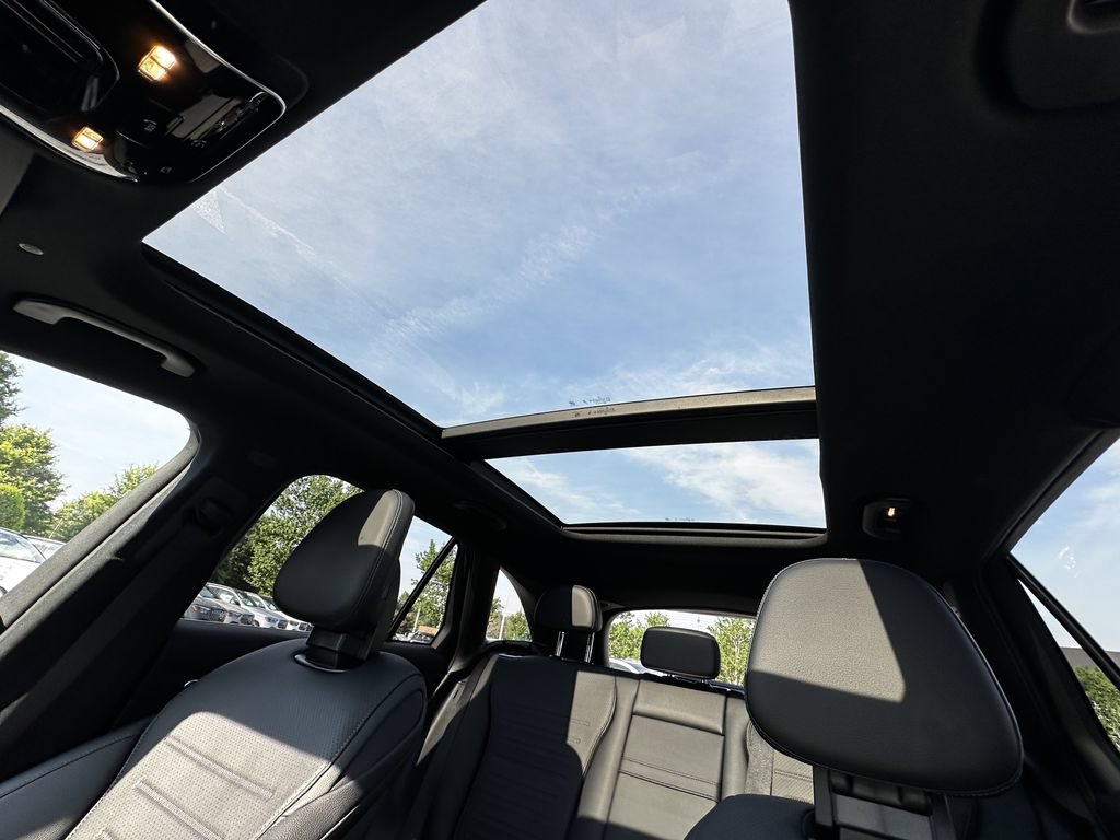 Certified 2025 Mercedes-Benz GLC 350e 4MATIC image 34