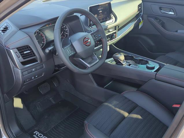 New 2026 Nissan Rogue SV AWD/4WD image 9