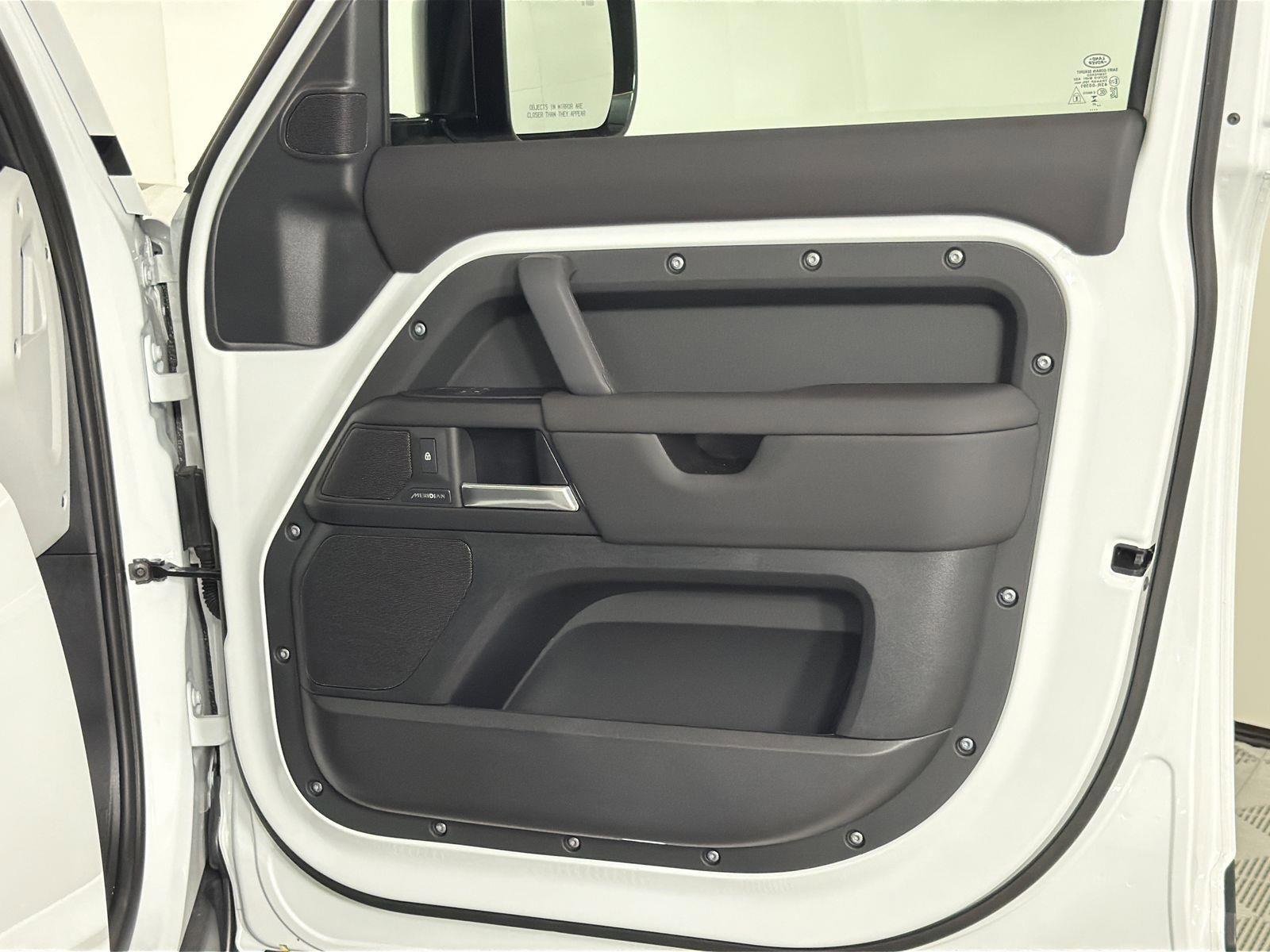 New 2026 Land Rover Defender 110 S image 32