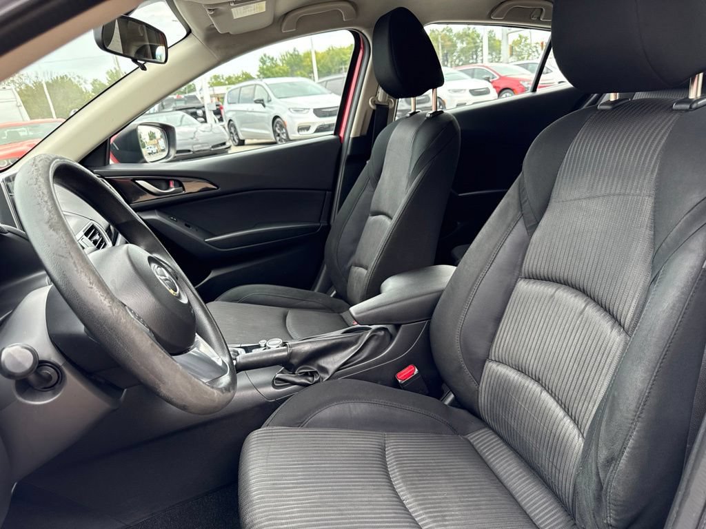 Used 2016 MAZDA MAZDA3 i Sport w/ Preferred Equipment Package FWD image 46