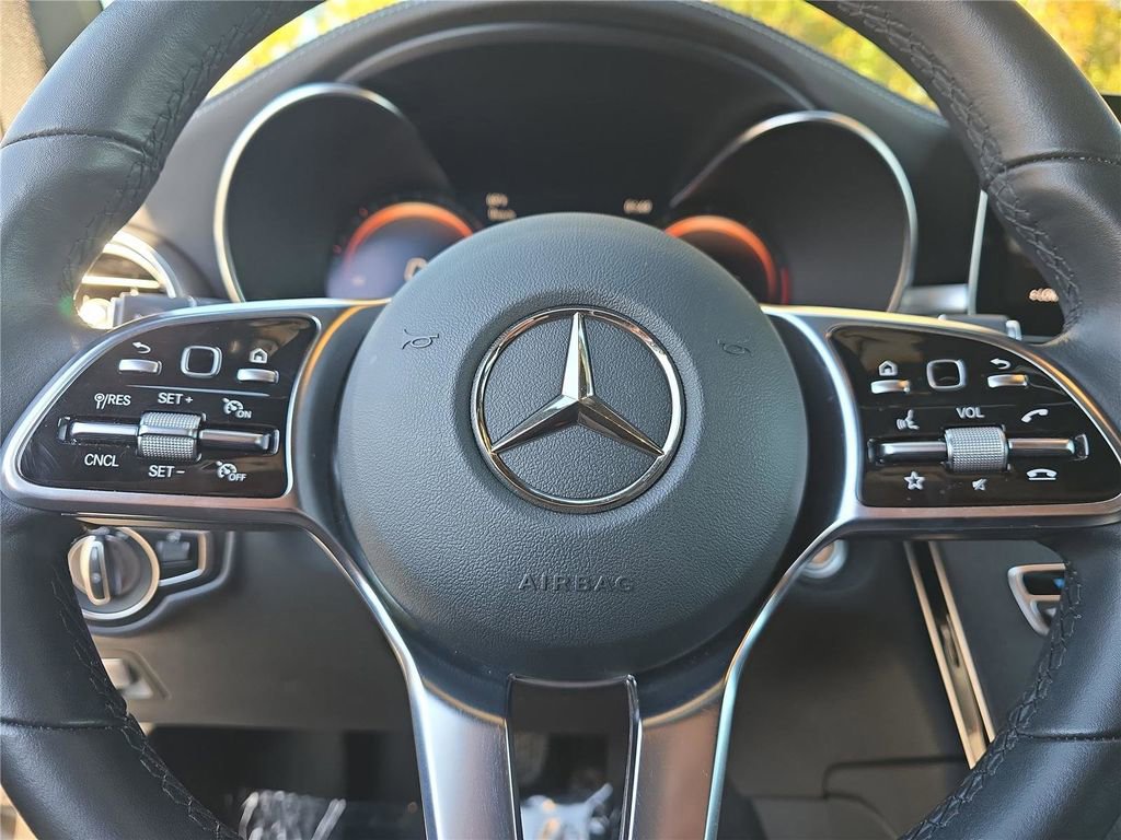 Used 2023 Mercedes-Benz GLC 300 4MATIC Coupe image 22