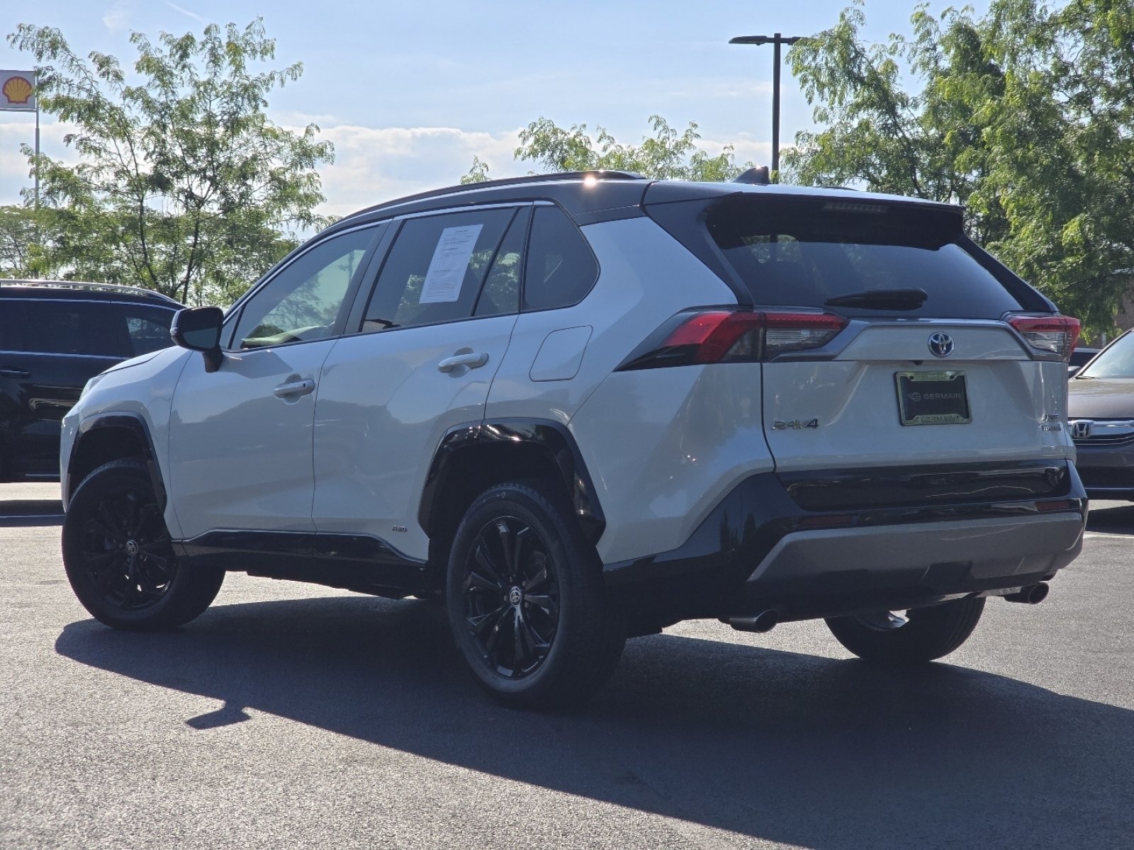 Used 2022 Toyota RAV4 XSE AWD/4WD image 16