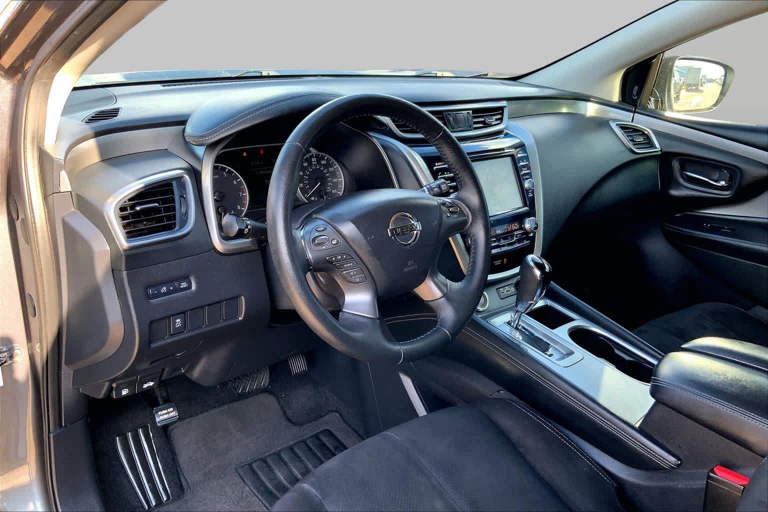 Used 2019 Nissan Murano SV FWD image 18