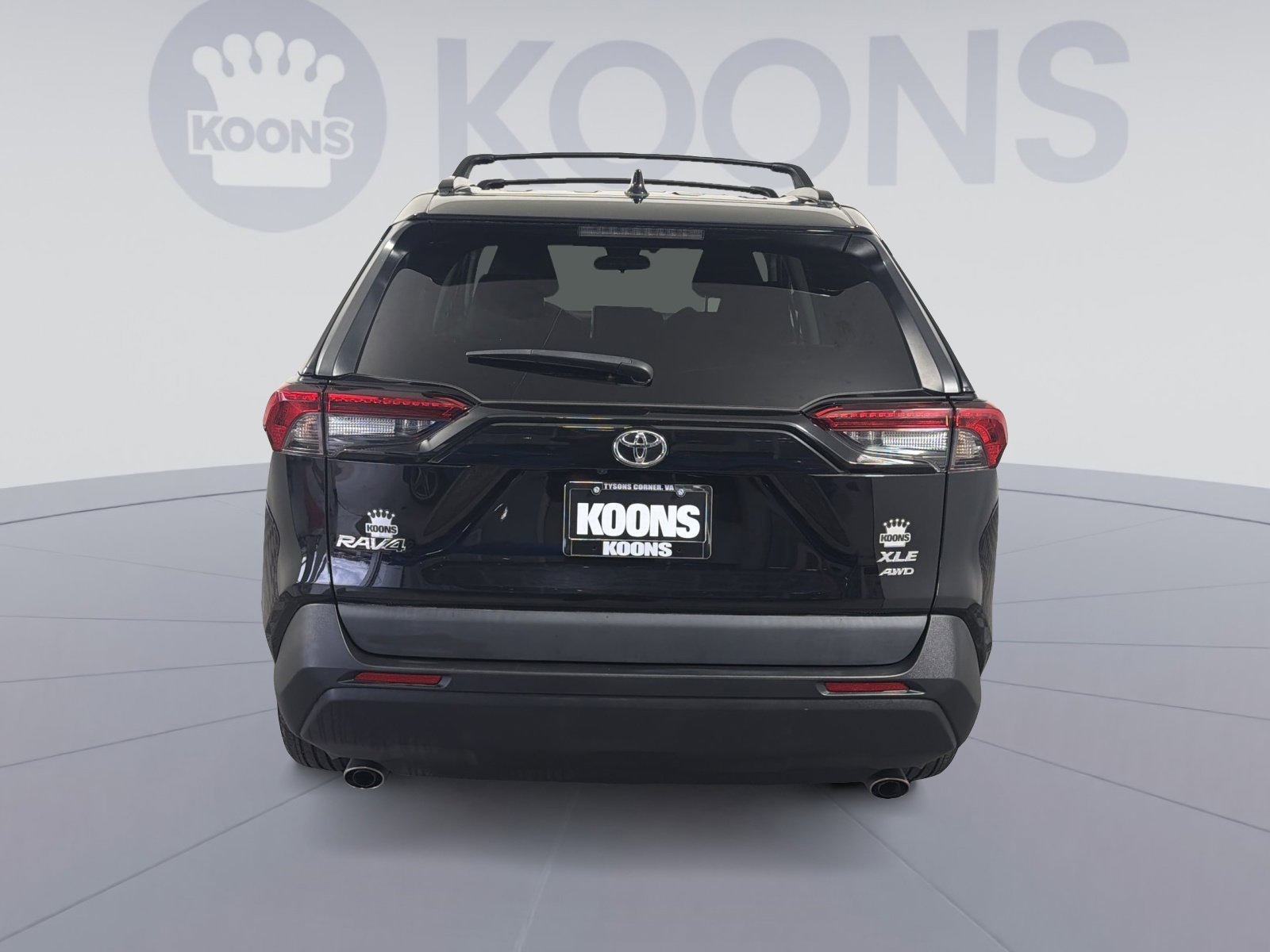 Used 2021 Toyota RAV4 XLE w/ Convenience Package image 5