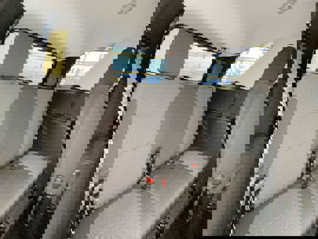 Used 2020 Chevrolet Traverse LT image 25