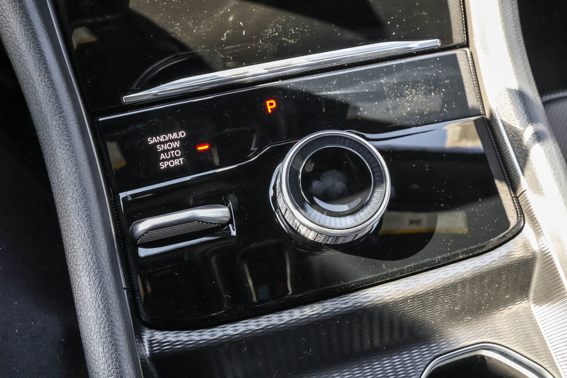 New 2025 Jeep Grand Cherokee Limited w/ Luxury Tech Group II image 21