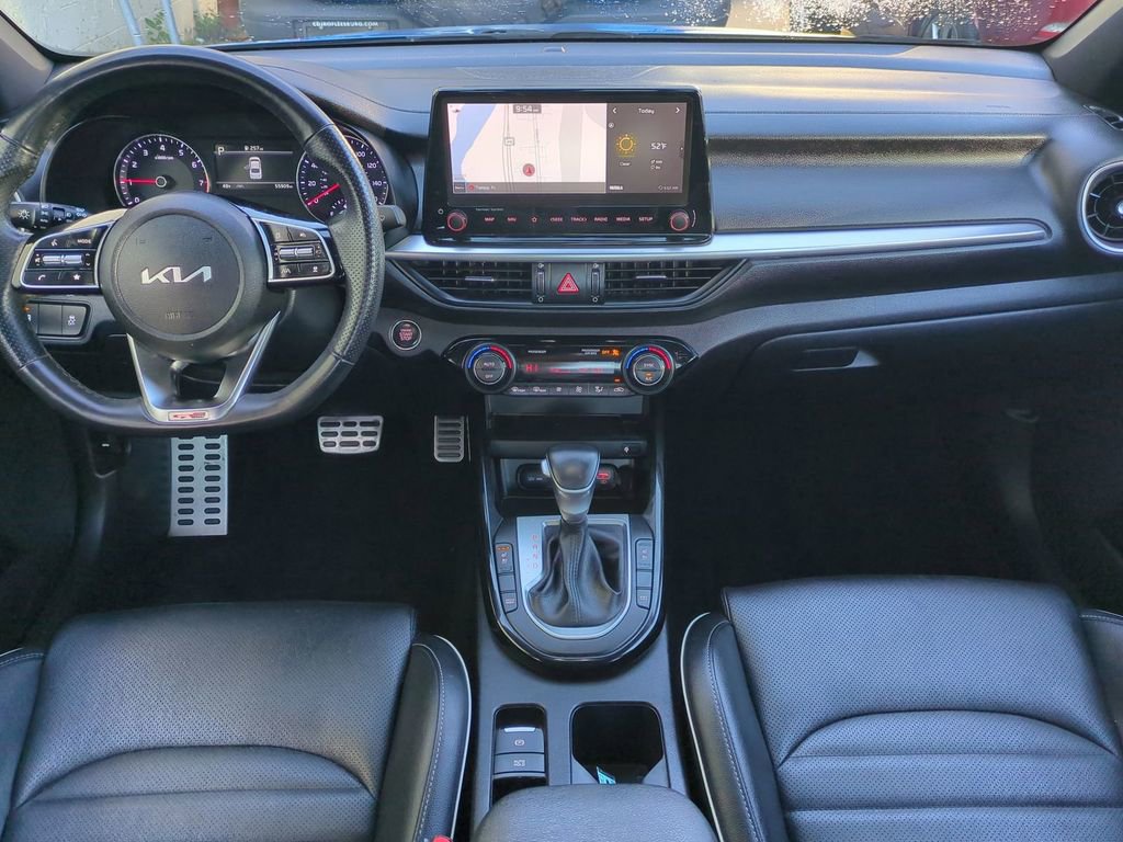 Used 2022 Kia Forte GT-Line w/ GT-Line Premium Package image 16