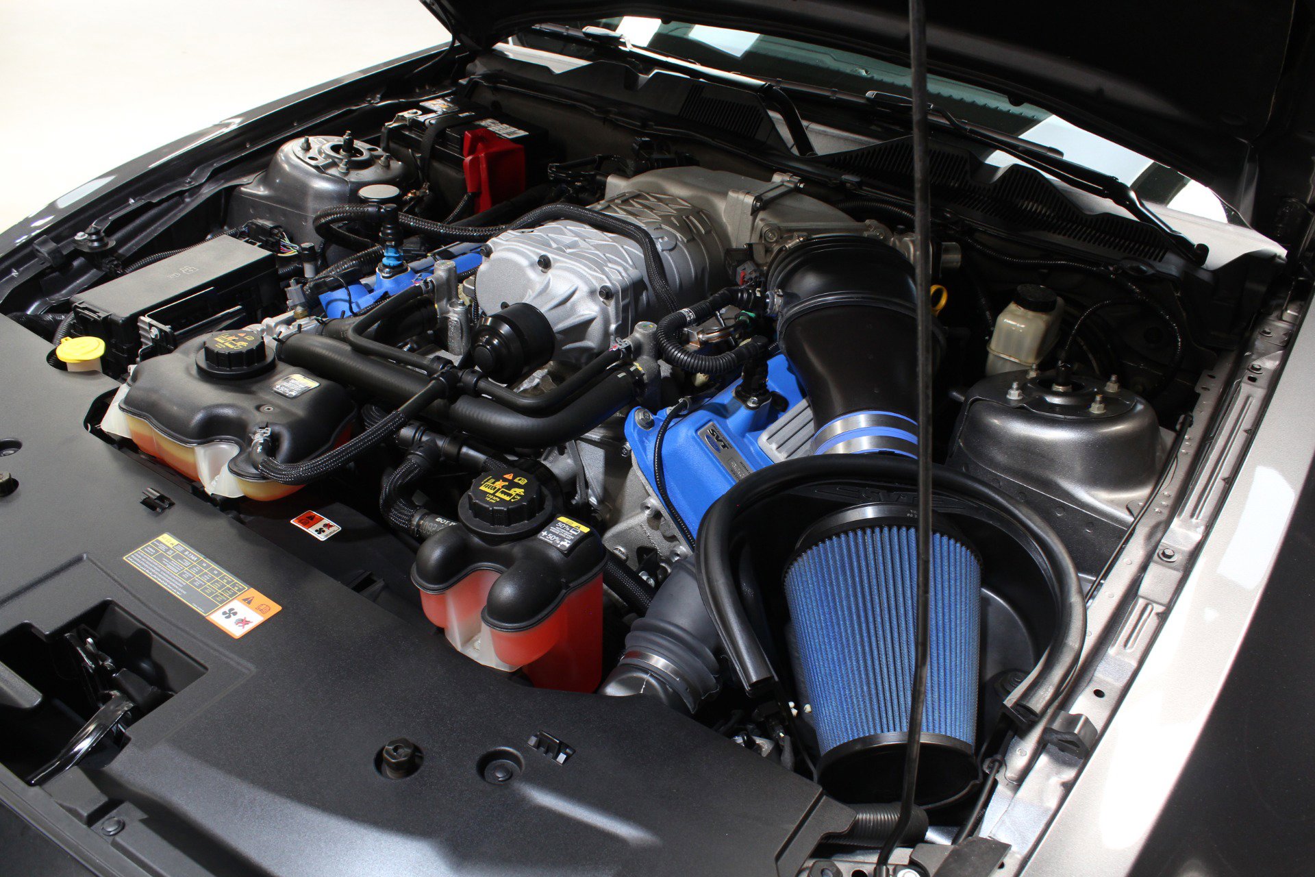Used 2014 Ford Mustang Shelby GT500 w/ Equipment Group 821A RWD image 32